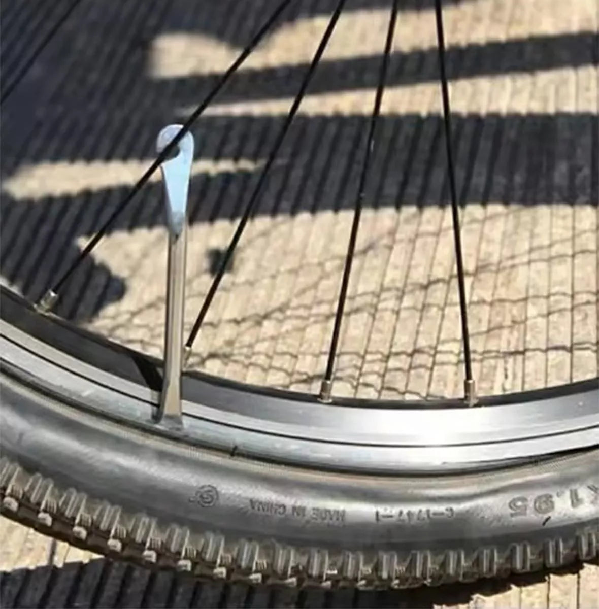 Set de chei pentru a scoate anvelopele bicicletei
