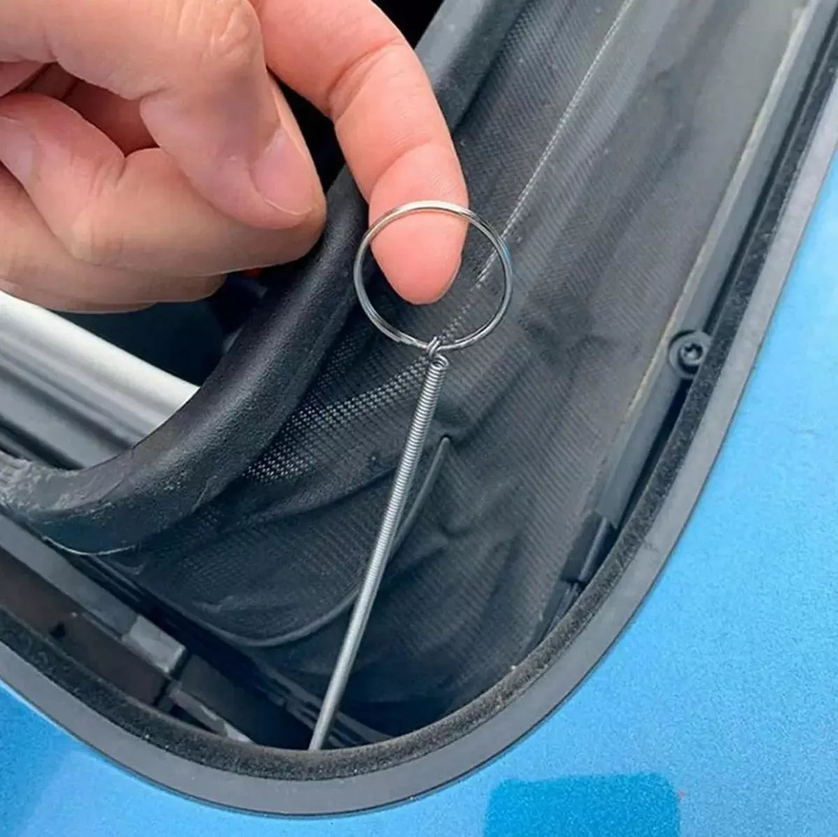 Perie flexibilă pentru curățarea țevilor