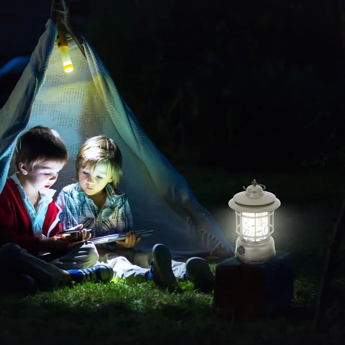 Lampă LED portabilă pentru camping cu cârlig de agățare (reîncărcabilă prin USB)