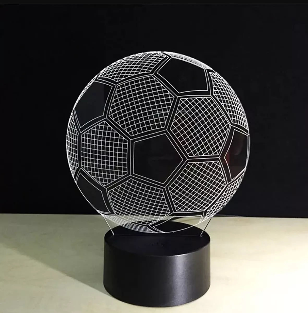 Lampă LED decorativă, în formă de minge de fotbal