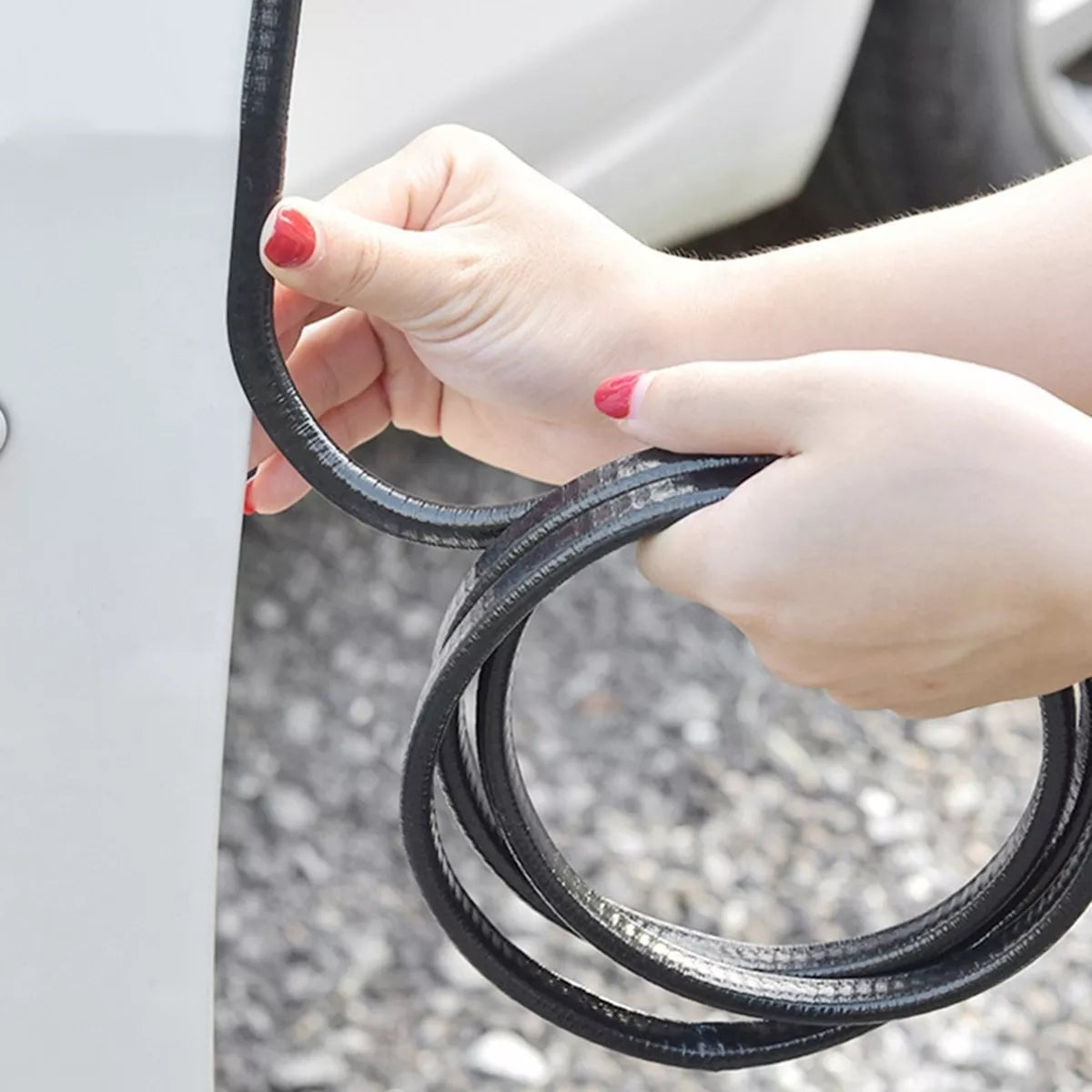 Bandă pentru muchiile ușilor auto