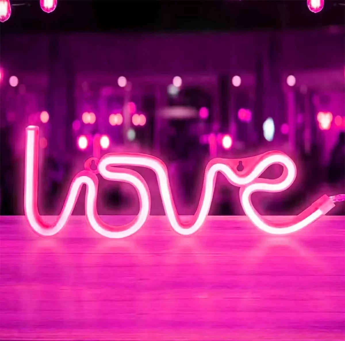 Lampă decorativă LED „LOVE”