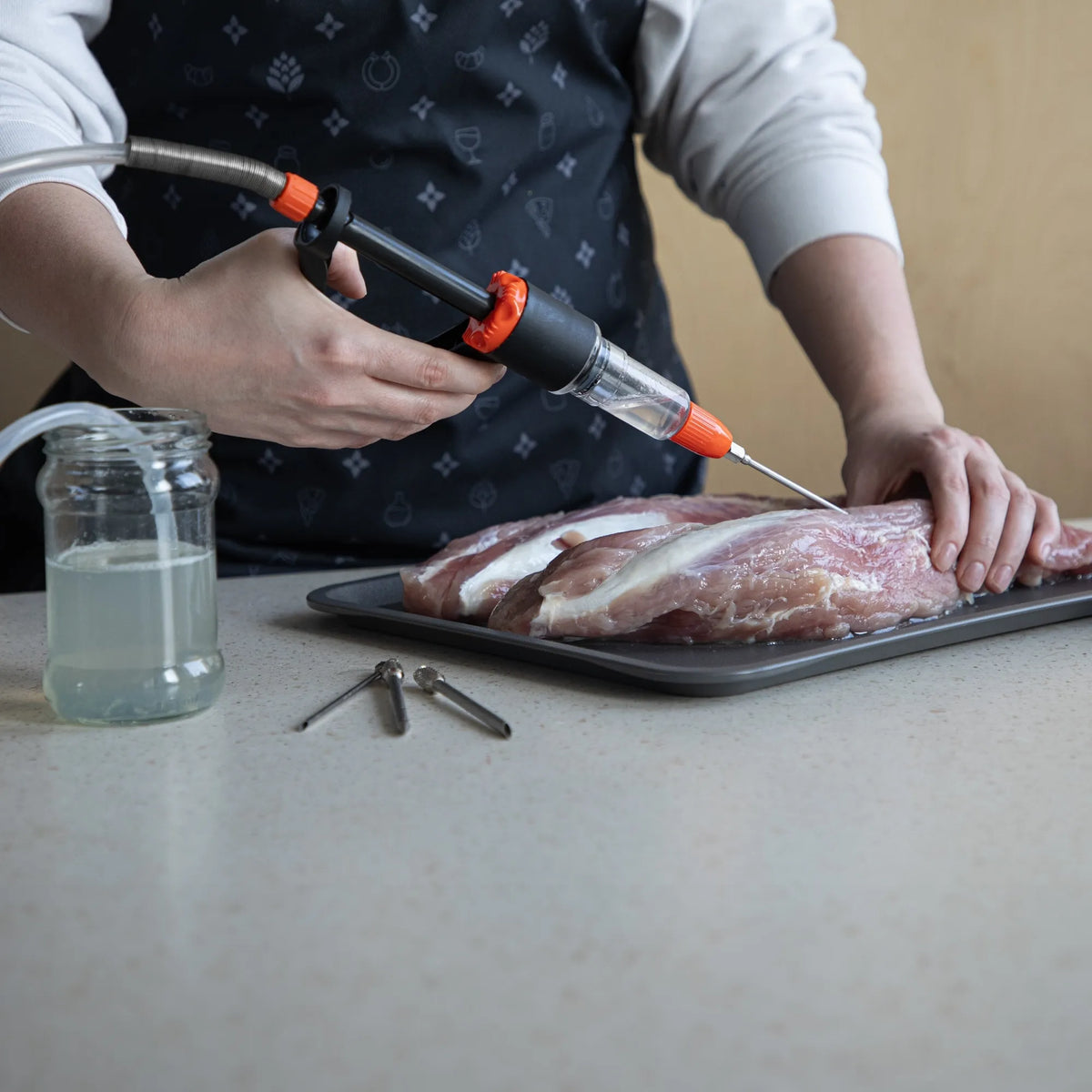 Injector de carne cu set de ace și carcasă