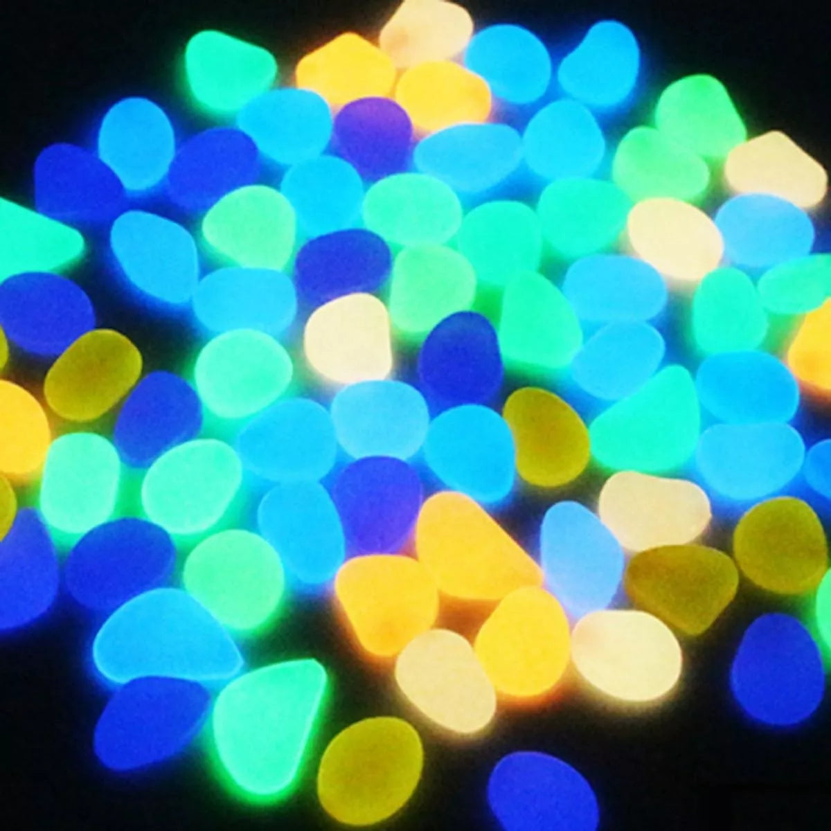 Pietricele MIX care luminează noaptea