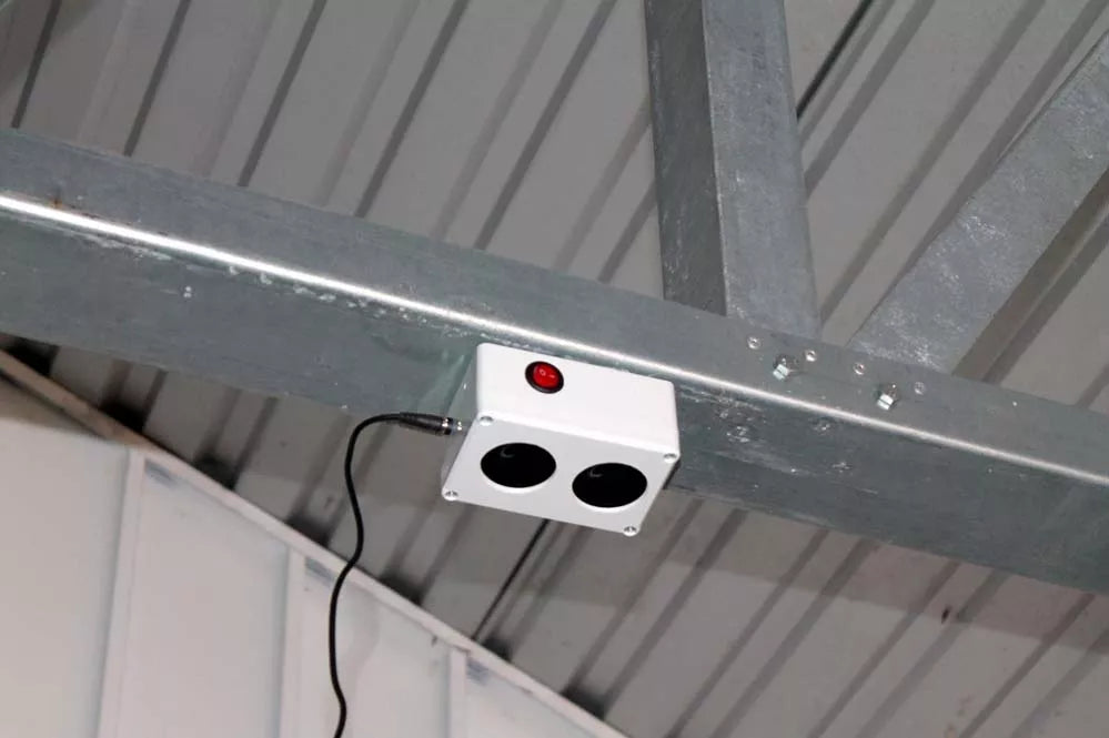 Dispozitiv profesional cu ultrasunete pentru alungarea dăunătorilor, 2000m2