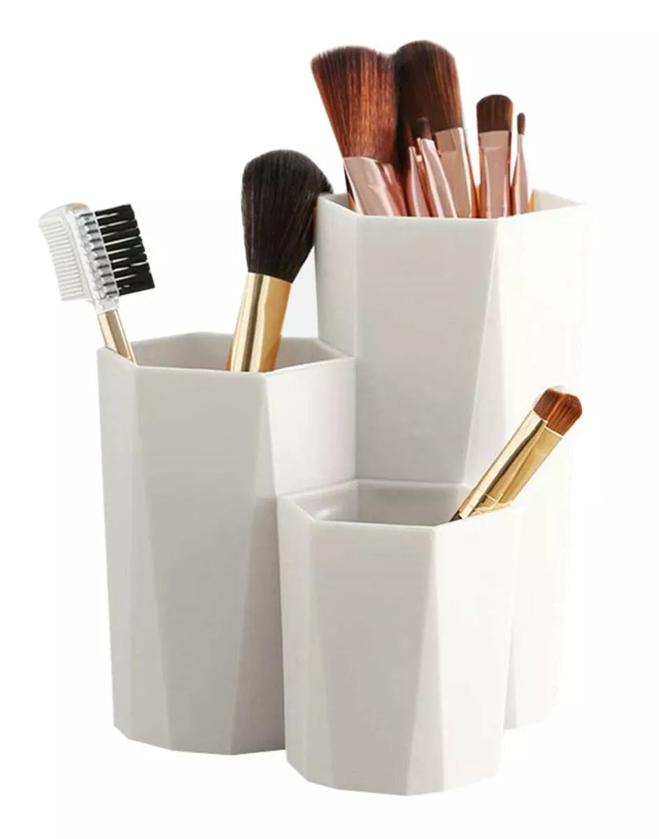 Suport pentru periuțe și cosmetice