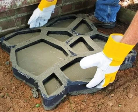 Formă pentru turnarea pavelelor 50 x 50 cm