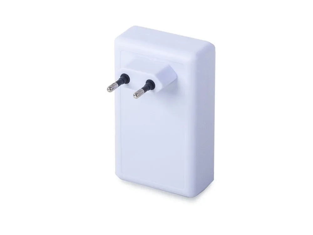 Dispozitiv ultrasonic de alungare a dăunătorilor