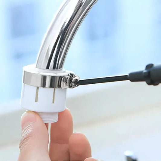 Adaptor pentru robinet de apă